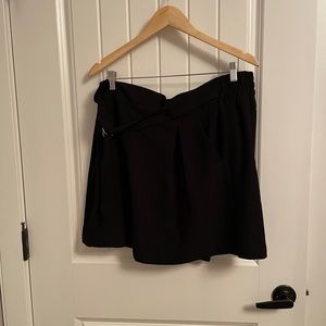 Black elegant shorts